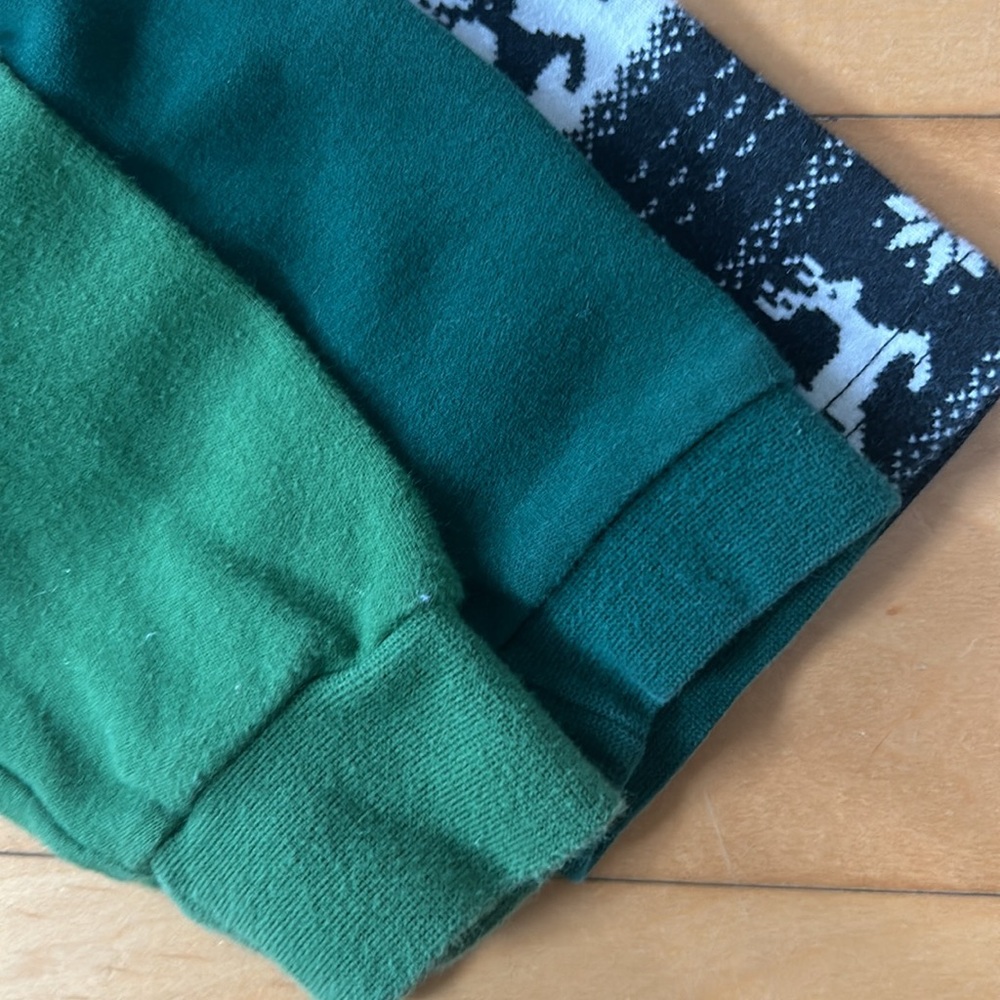 3 Turtlenecks GAP,Kelly green XS,Class Club Forest Green 6, & Gymboree Blk/Wht 5